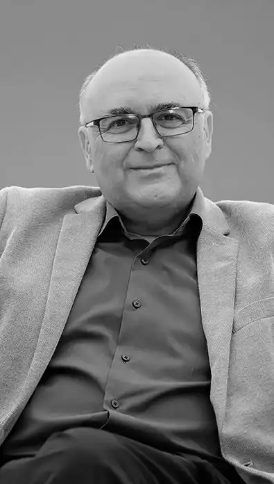 jose luis martin ovejero atresmedia formacion empresas